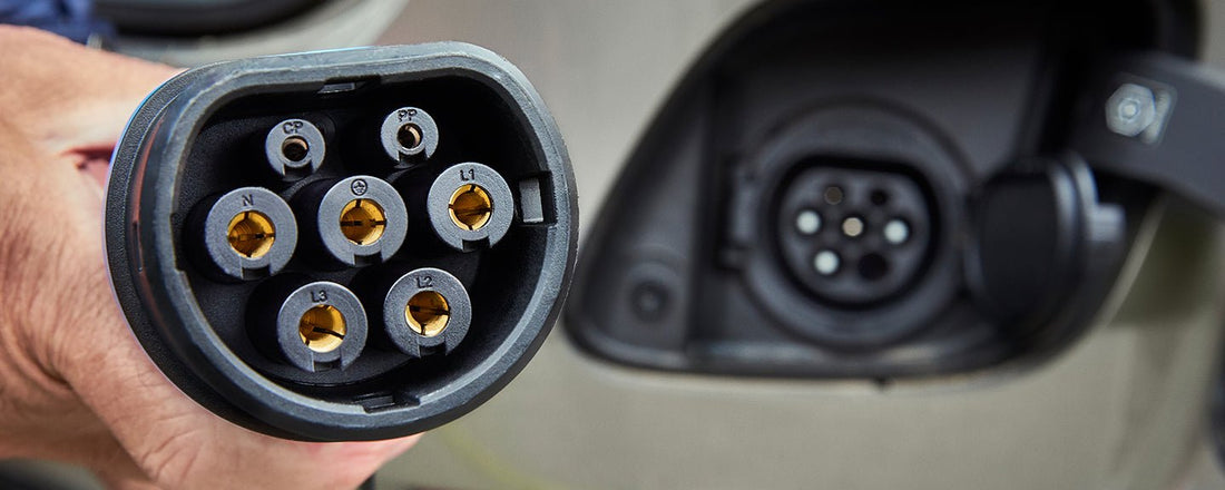Elektrikli Arabanızı Şarj Etmek Hakkında Bilmeniz Gereken Her Şey: Blulinc'ten Nihai Kılavuz - Blulinc